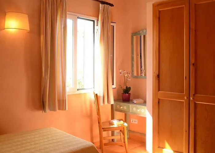 Golondrinas * Cala'N Bosch (Menorca)