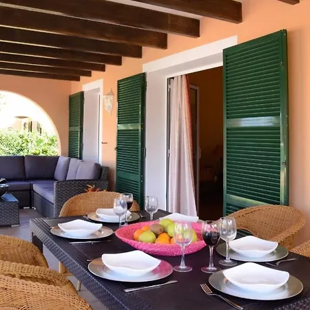 Vila Golondrinas Cala en Bosch