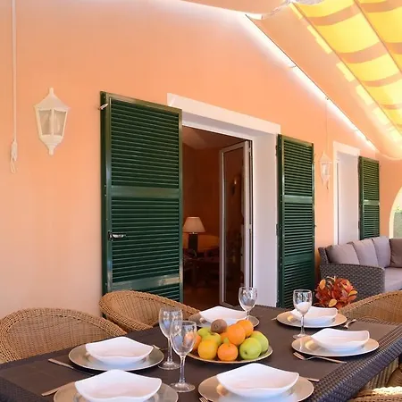 Golondrinas Cala en Bosch