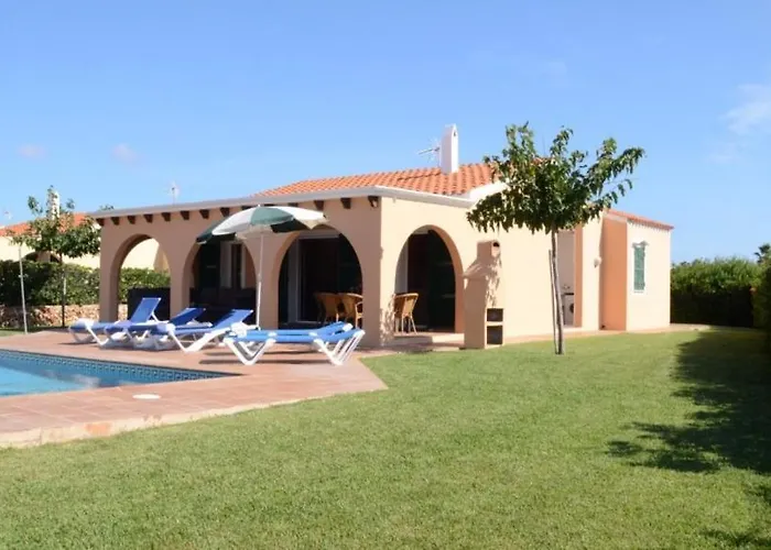 Golondrinas Cala'N Bosch (Menorca)