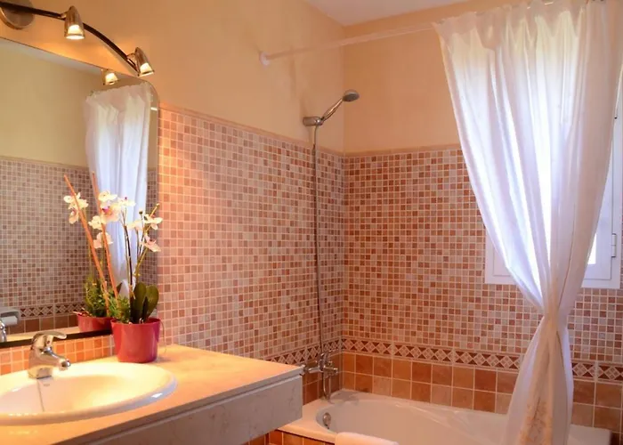 Golondrinas Villa Cala'N Bosch (Menorca)